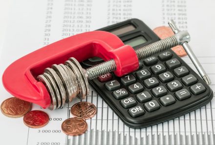 Как сэкономить на обслуживании узла учета тепловой энергии?